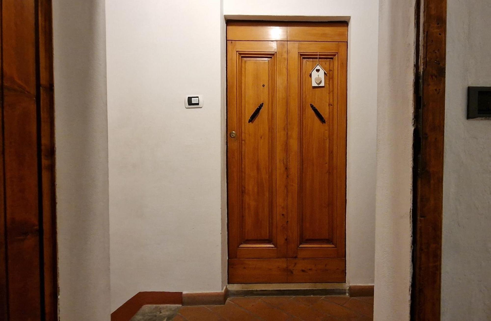 Sangi Studio Apartment - With Amazing View Of The Duomo سان جيمينيانو المظهر الخارجي الصورة